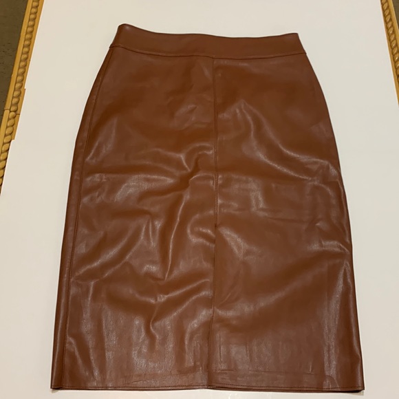 Dorothy Perkins Dresses & Skirts - NWT Dorothy Perkins faux leather skirt
